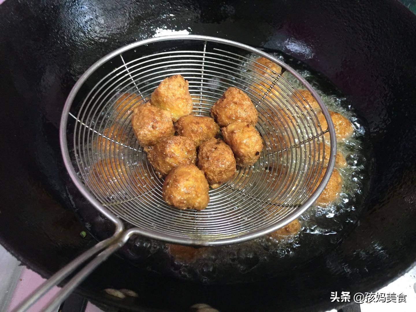 豆腐丸子，家常美味做法与配方