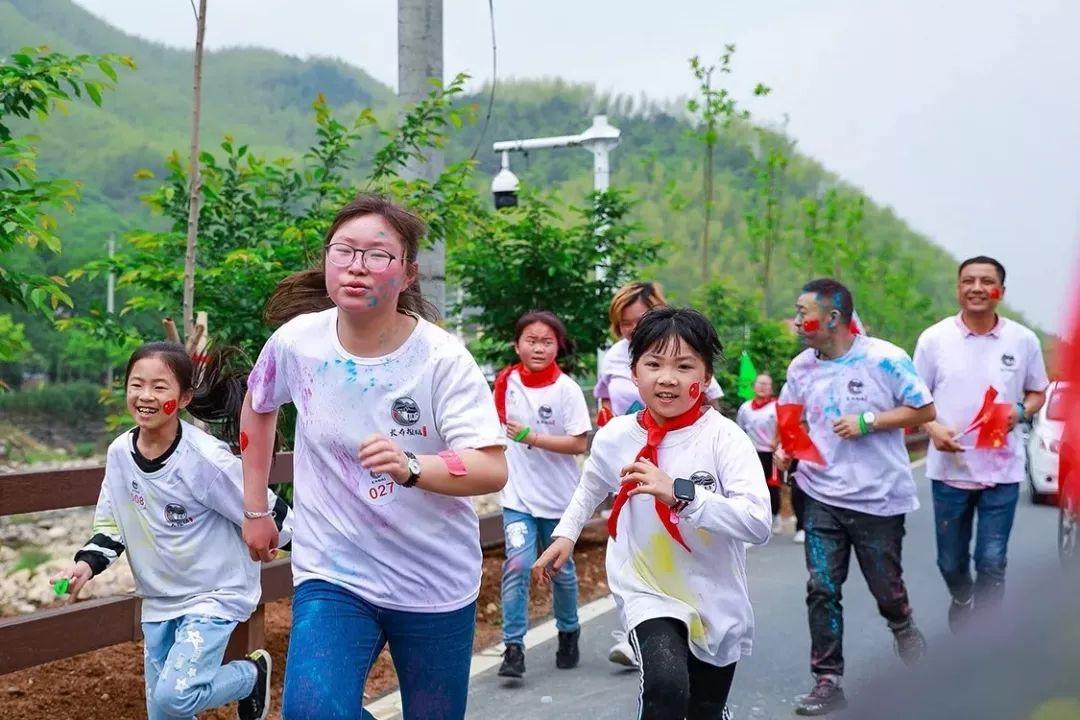 养蚕，古老的传统与现代的科技